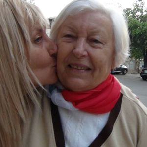 Meet your Posher, Isabel